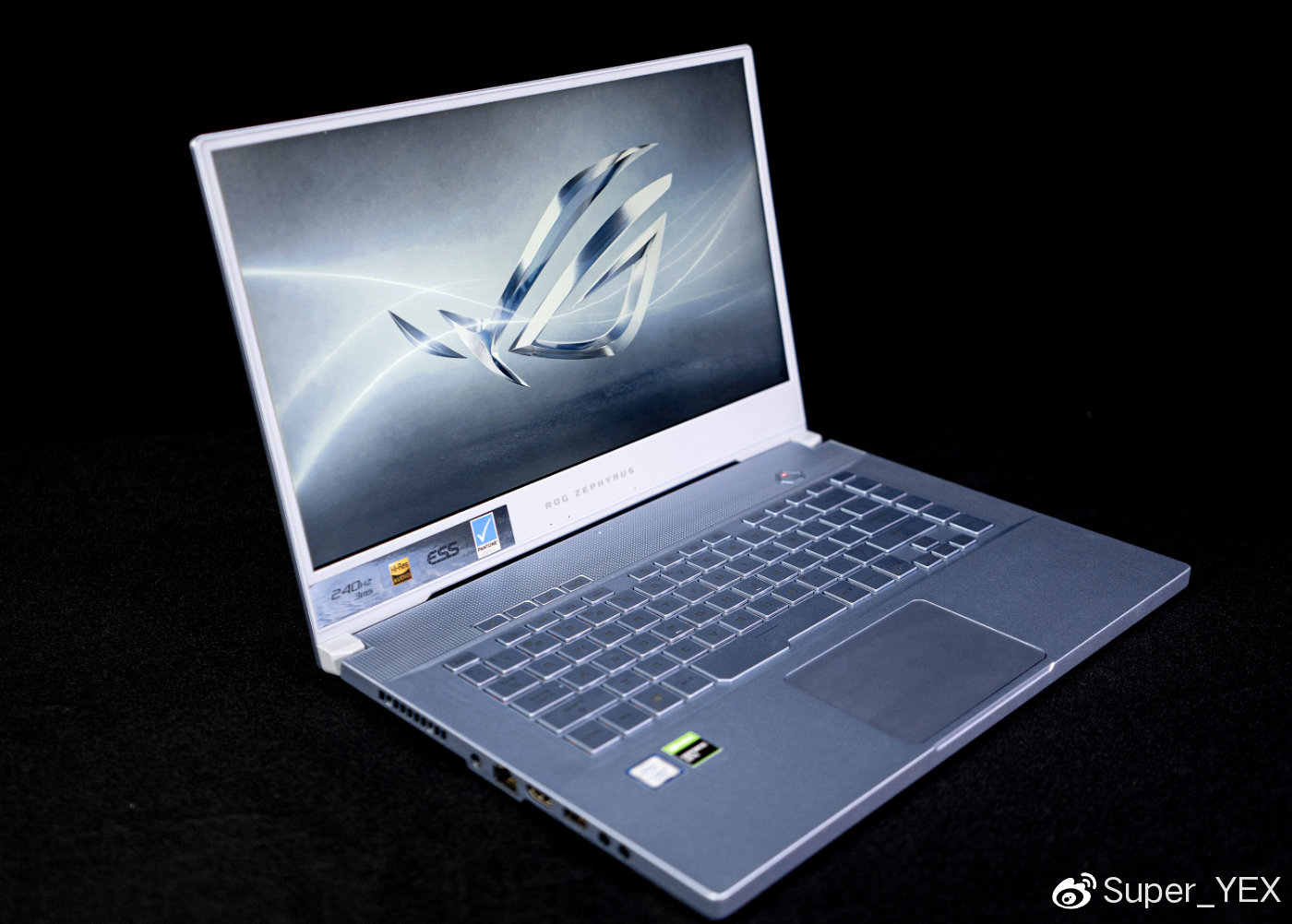 聊一款超高性价比的新品轻薄本,聊一款全新升级的轻薄游戏本