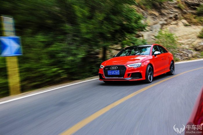 新款奥迪rs3实测,全新奥迪rs3到店测评
