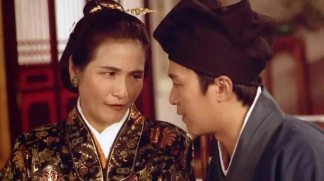 郑佩佩怀孕8次,郑佩佩的一生恋情