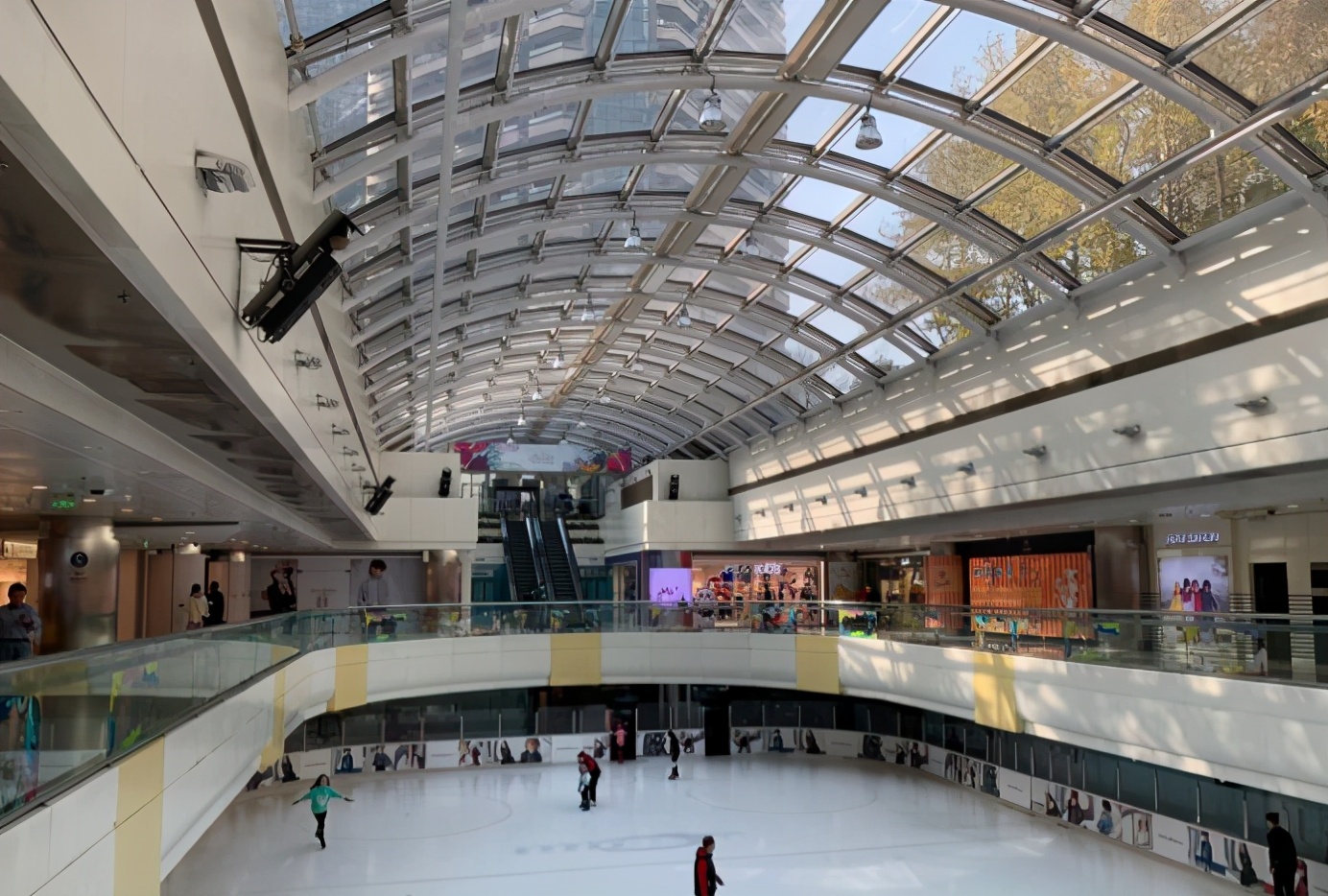 文惠北京｜天冷宜溜冰，北京四大人气溜冰场酷炫推荐