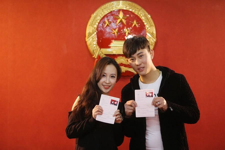 结婚日子谐音,结婚吉日是指领证的日子吗