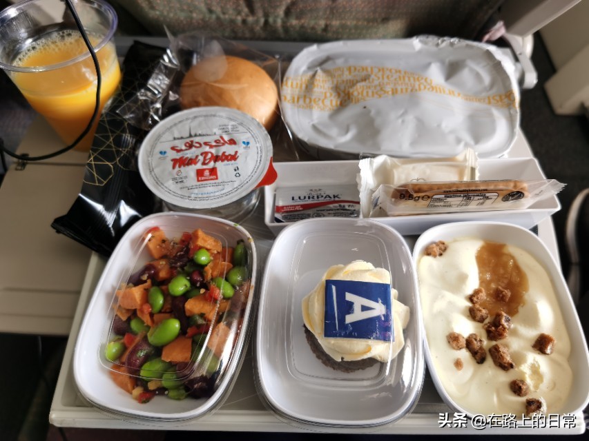 体验阿联酋头等舱,体验土豪飞机