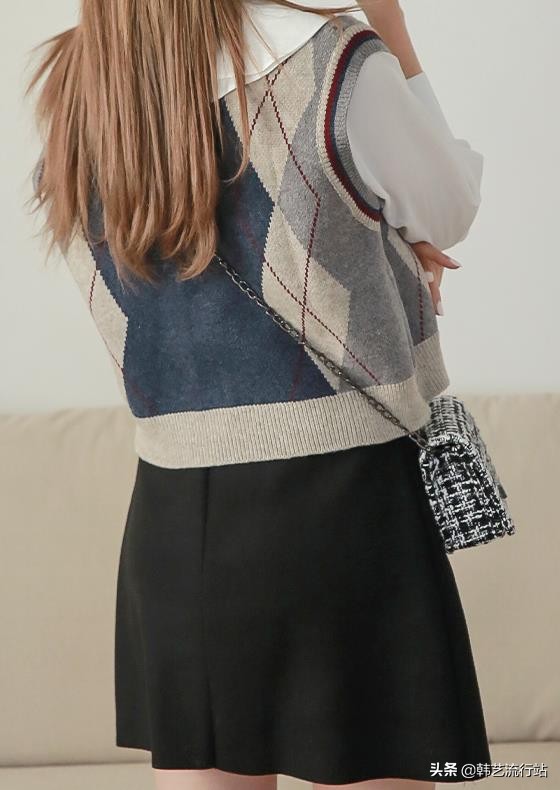 2020新春韩国毛衣款式第一波发布，一起分享编织主流最新流行趋势
