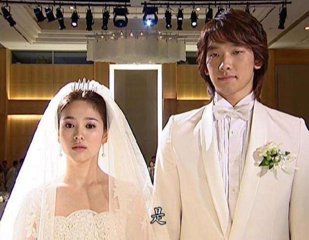 韩剧浪漫满屋甜蜜瞬间,韩剧浪漫满屋是哪年播出