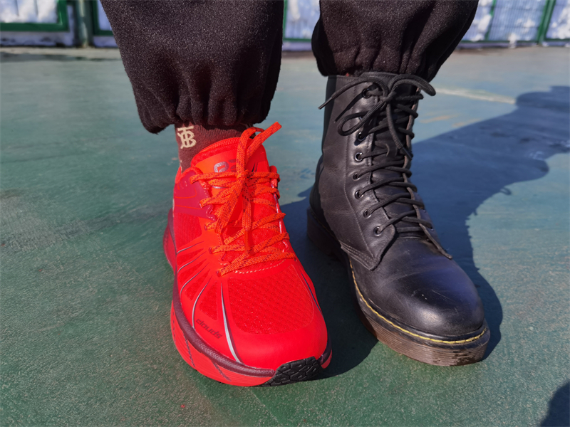 跑步鞋r2云跑鞋,r2云跑新款缓震跑鞋