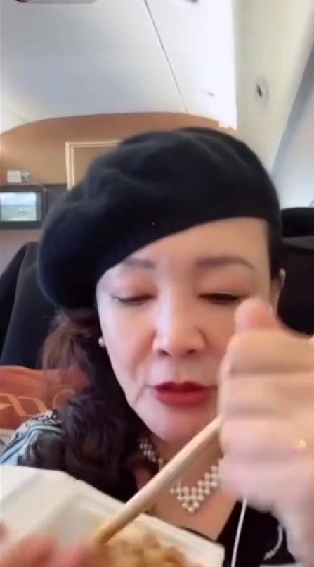 张兰谈汪小菲认识大s,张兰心酸恳求大s别再欺负汪小菲