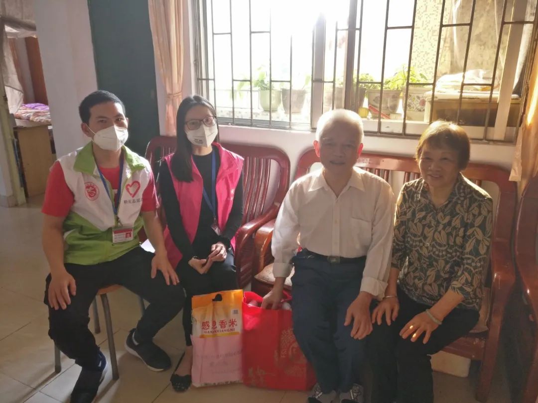 番禺｜桥南街“五社同心联动战疫”，爱心物资送到最需要的群众手中