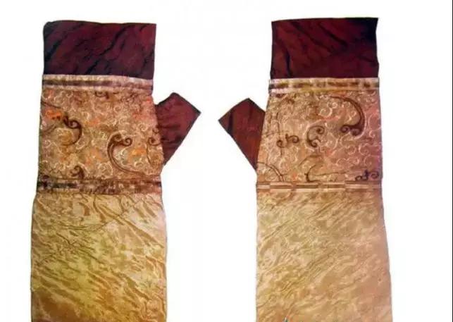 书里说的古代冬天打仗士兵冻掉手指头是真的吗？