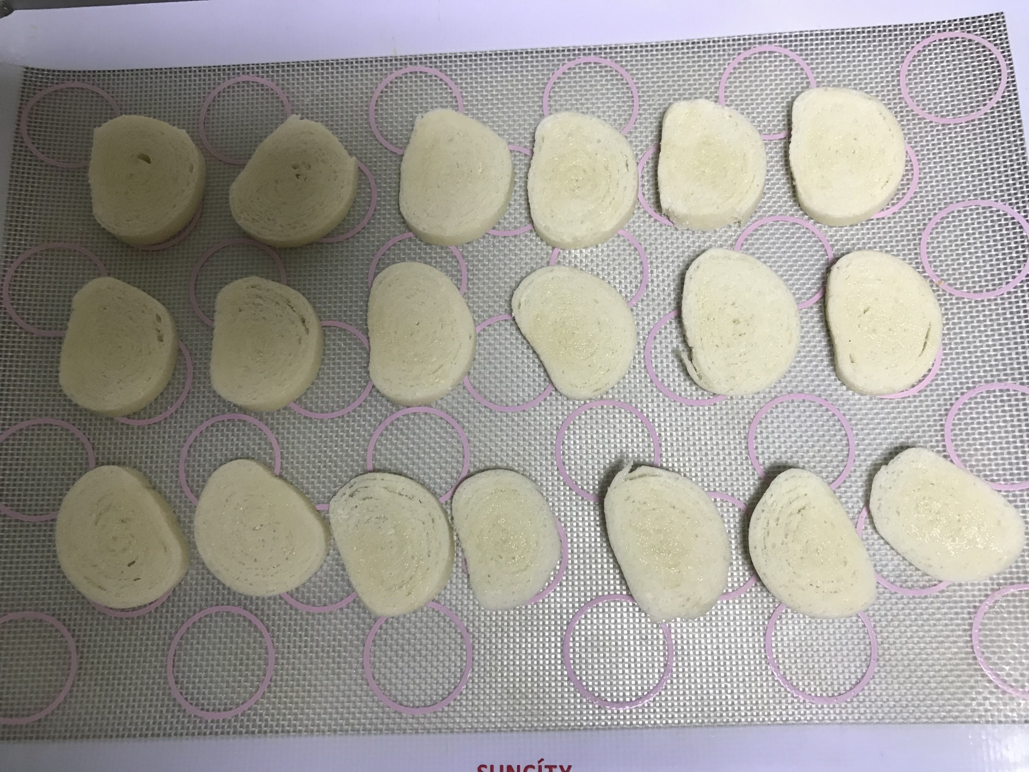 馒头吃不完怎么做成家常菜,馒头吃不完怎么做好吃不用锅