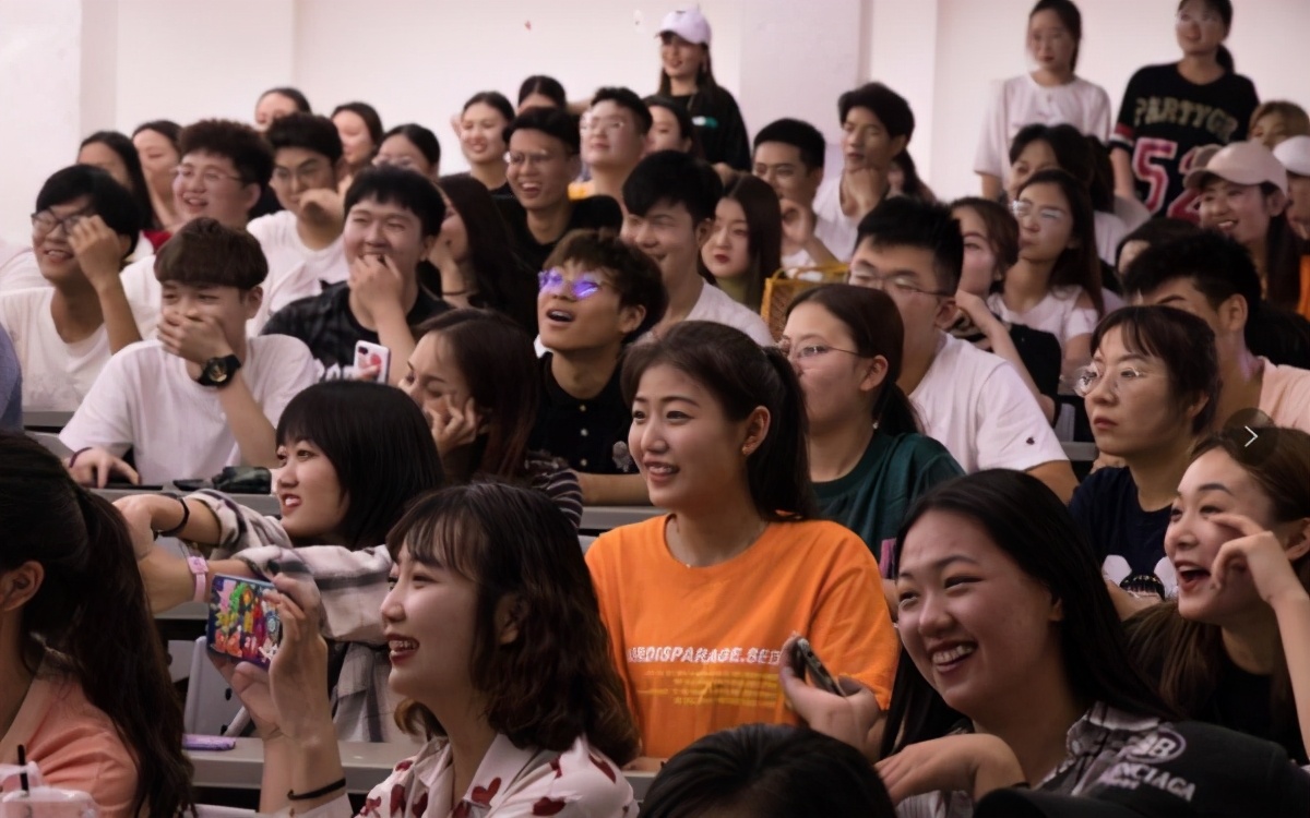 周云鹏章子怡脱口秀,章子怡脱口秀