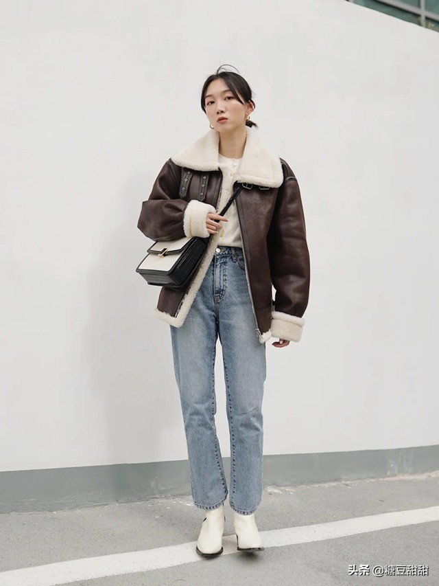 羊羔毛好看吗,羊羔毛怎么搭配最好看