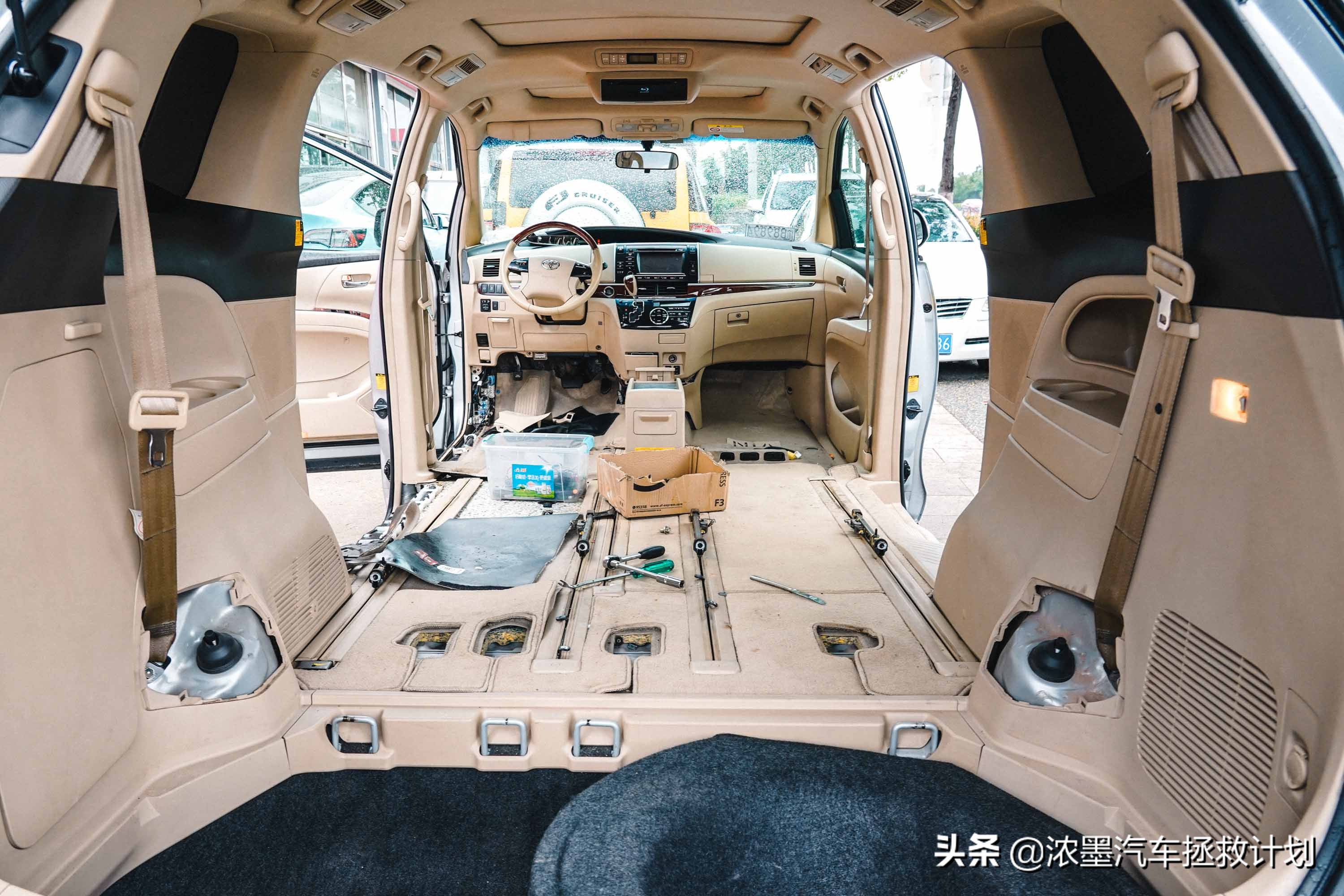 一代经典丰田普瑞维亚,丰田普瑞维亚依然经典