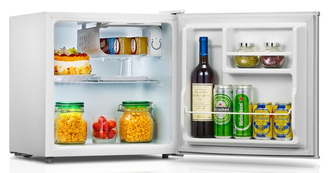 夏日里的移动小冰箱,夏季小冷藏冰箱