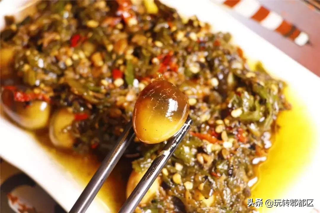 坐标蜀都万达！一口秒穿金庸世界的江湖菜！泼辣到肾上腺素狂飙