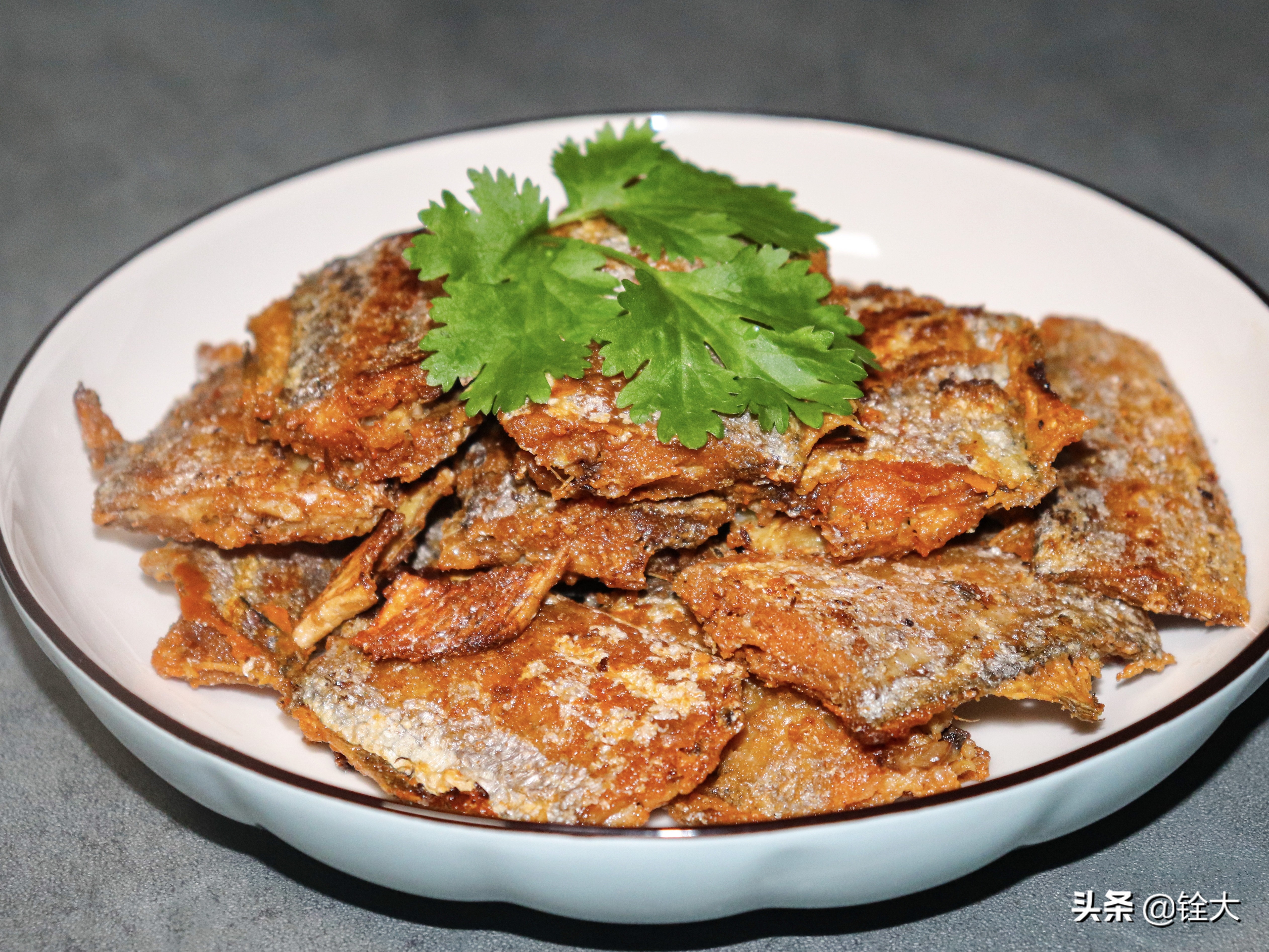 咸带鱼要怎么样蒸熟,咸带鱼怎么煎好吃又不碎