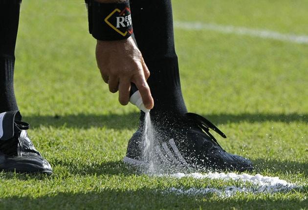 足球手抛球的规则,5人足球规则常识