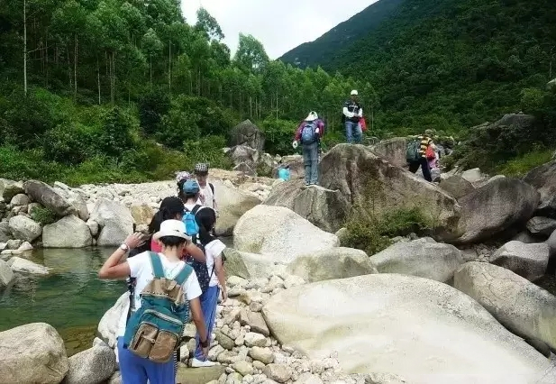 7月7日山间一潭水,悠游无夏日,狮子头莲花坑溯溪游泳开炉腐败