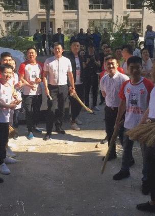 搞笑gif图原谅我不厚道的笑了,搞笑gif段子实在是猝不及防啊