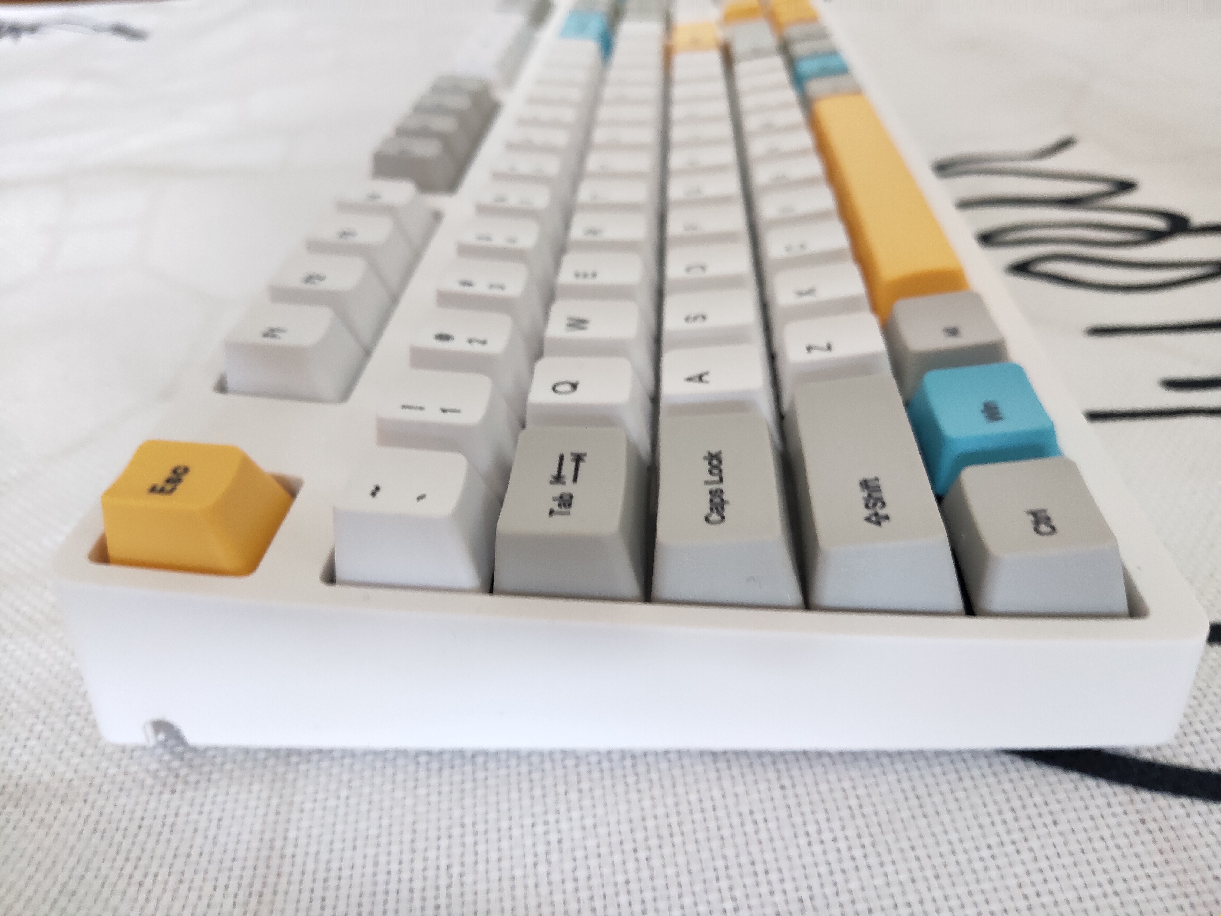 樱桃mx2.0和mx3.0键盘有什么区别,樱桃2.0机械键盘和罗技k845哪个好