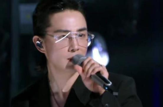 最有魅力的6位“披荆哥哥”，有人燃炸全场，有人让耳朵怀孕