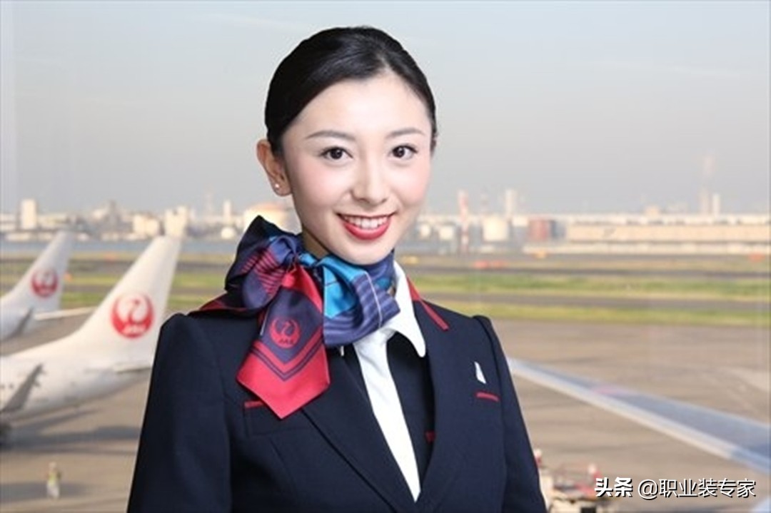 jal鑸┖鍒舵湇,鏃ユ湰鑸┖jal