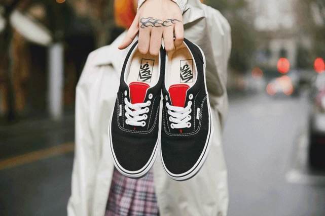 欧阳娜娜最喜欢的鞋,欧阳娜娜同款复古鞋子