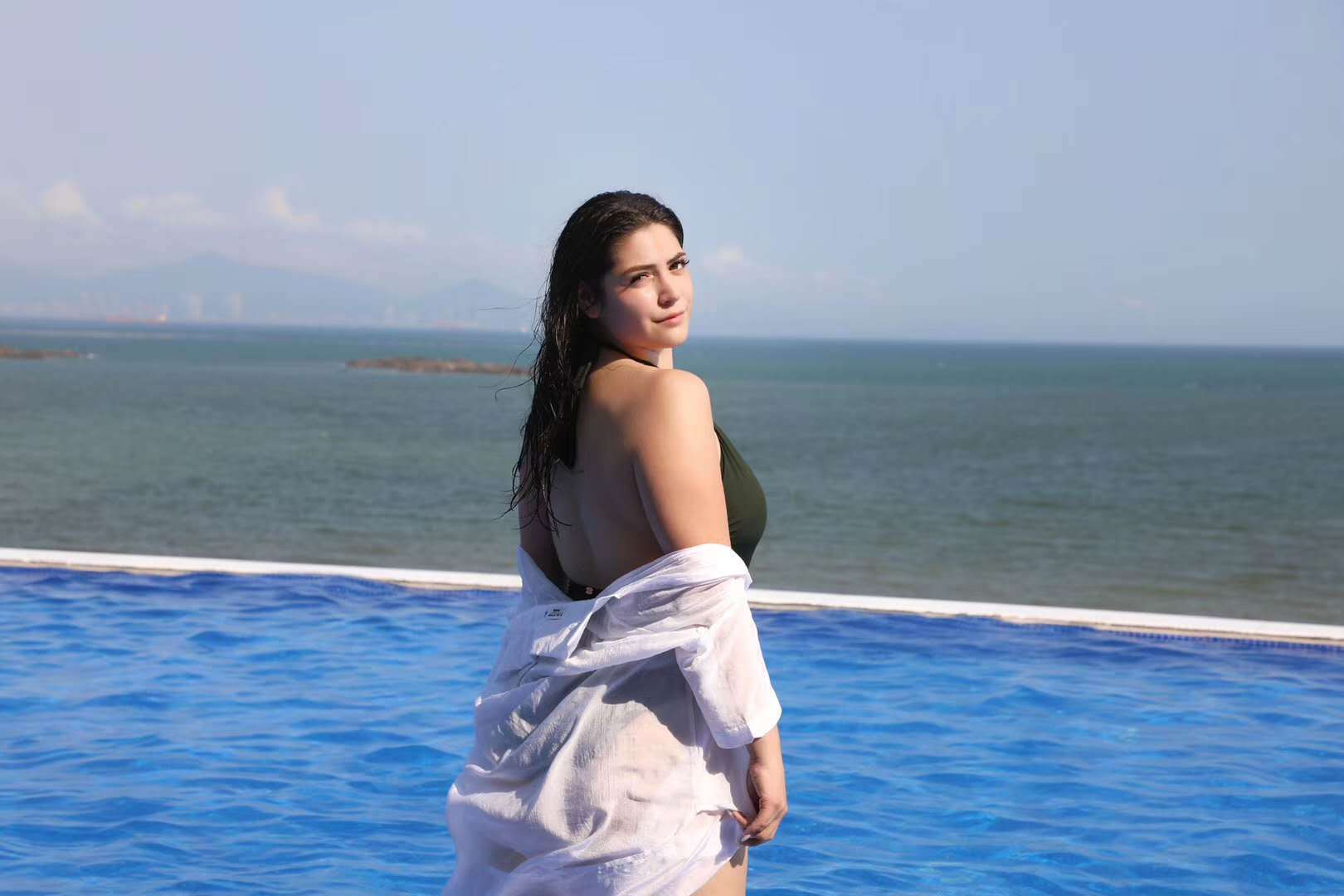 惠州双月湾网红无边际游泳池,惠州大亚湾泡泡海岸