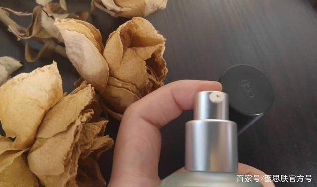 蜜思肤之水怎么样,蜜思肤的肌肤之水适合痘痘肌肤