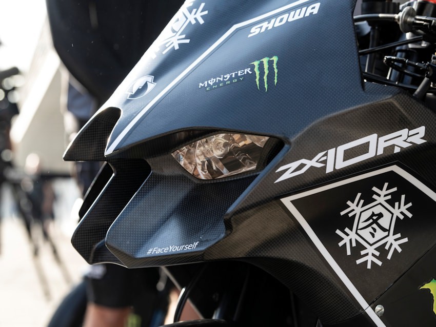 川崎摩托车大牛zx-10r,川崎zx10r珠海赛道