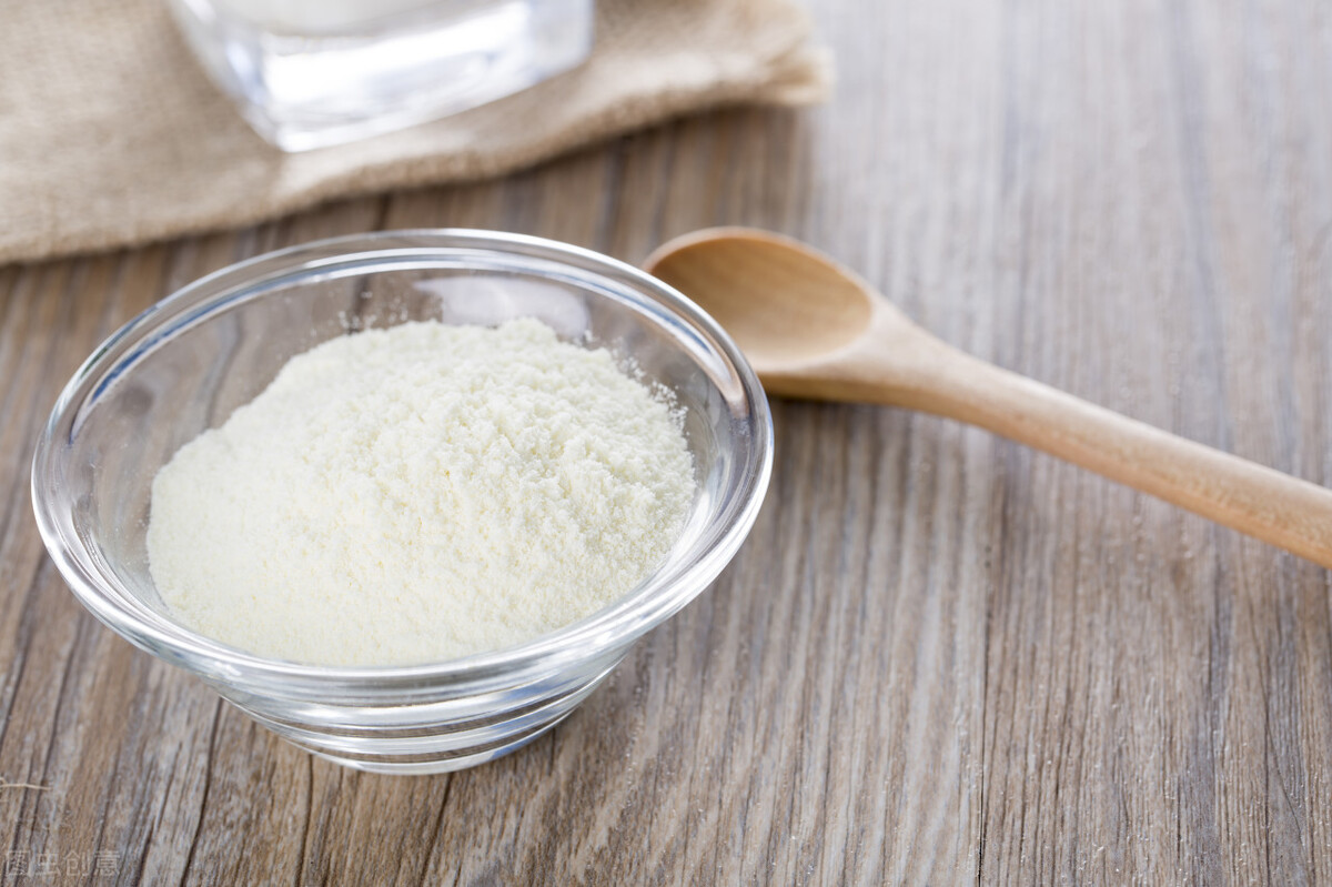 小奶狗拉稀用什么药,刚满月狗拉稀