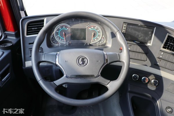 乘龙h5v4x2港口牵引车,豪沃tx-4x2港口牵引车