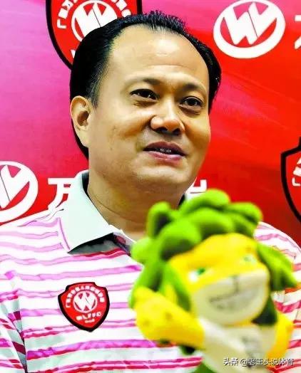 天下足球top10十大重炮手,中国足球史上十大神级球员