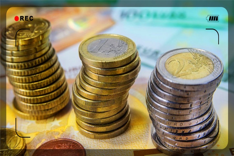 小超市一个月卖10万盈利有多少,小超市营业额500-800能赚多少钱