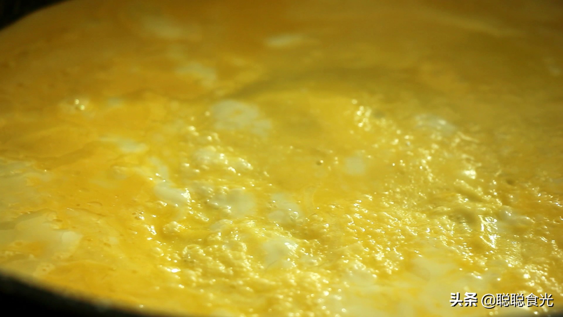 自制东北大拉皮正宗的做法,用淀粉做东北大拉皮的制作视频