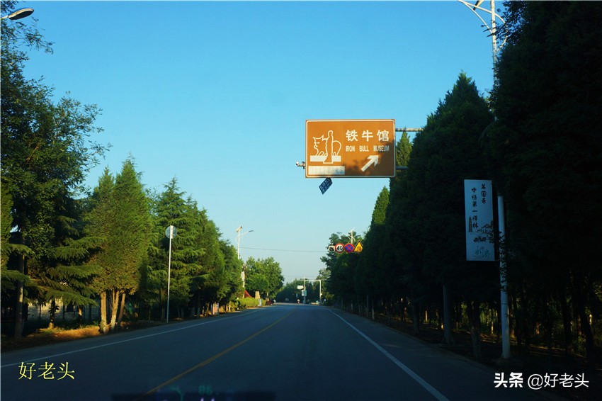 床车自驾游吃住在车上,床车自驾吃住