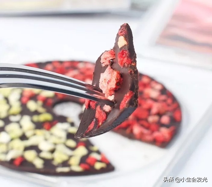 送女朋友什么礼物最有意义排行榜,第一次给女朋友过生日送什么礼物