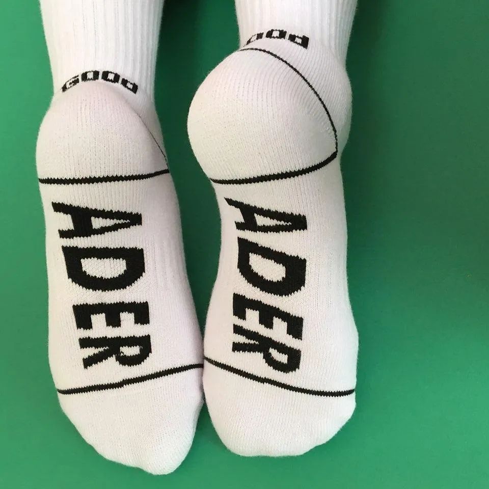 被抄袭小众店铺,几大被网红疯狂翻唱的抄袭歌曲