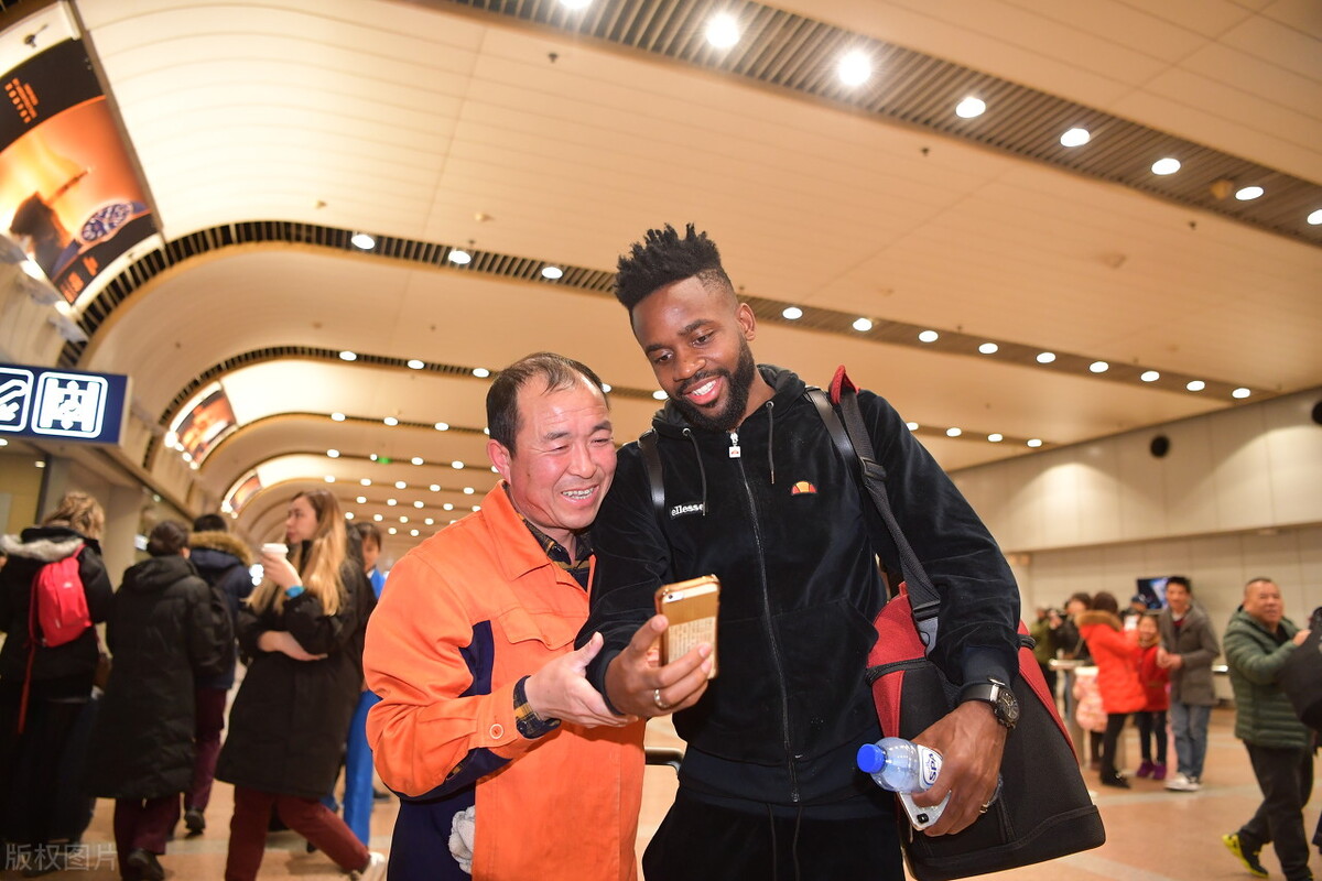 拉波尔特转西班牙国籍的吗,拉波尔特为什么进入西班牙队