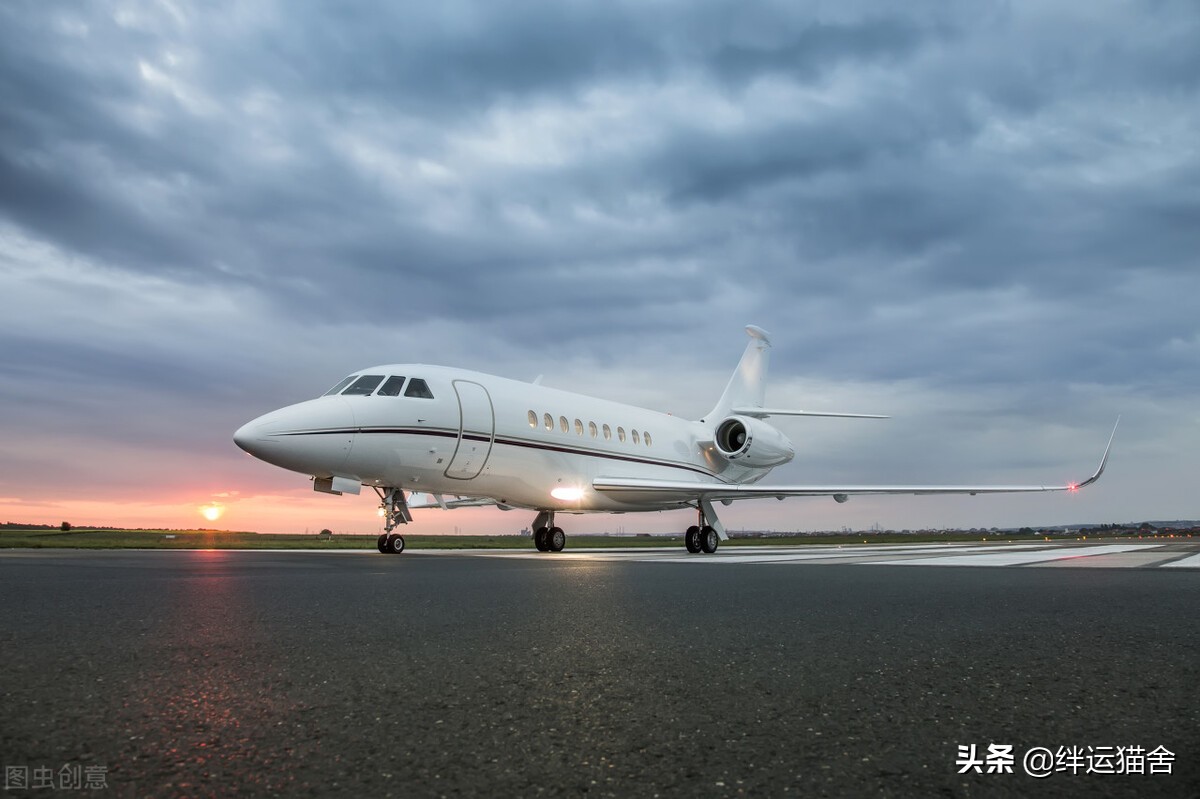 坐飞机可以带10000毫安充电宝吗,坐飞机可以携带20000毫安充电宝吗