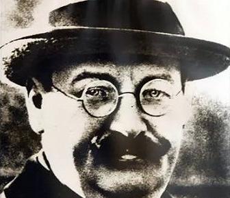 巴萨球迷观看比赛,巴萨球迷目睹巴黎翻盘