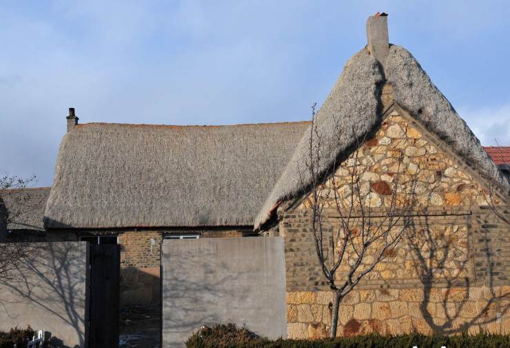 荣成海草房驿站,荣成生态民居海草房