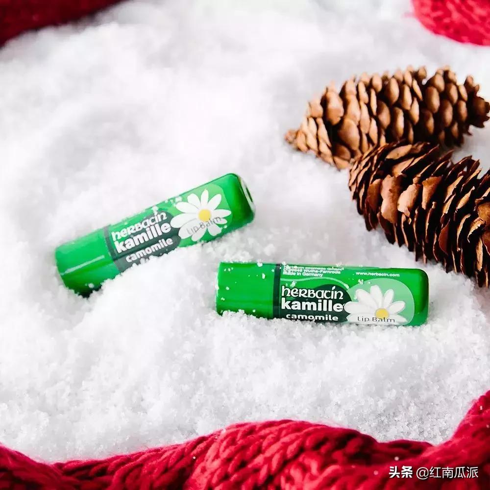 好用的润唇膏可以让嘴唇变好看,什么唇膏让嘴巴变嫩