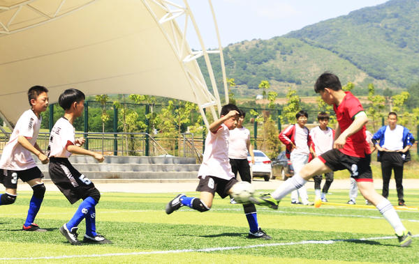 麓山滨江首届校园足球联赛开赛,青少年足球联赛开幕简讯