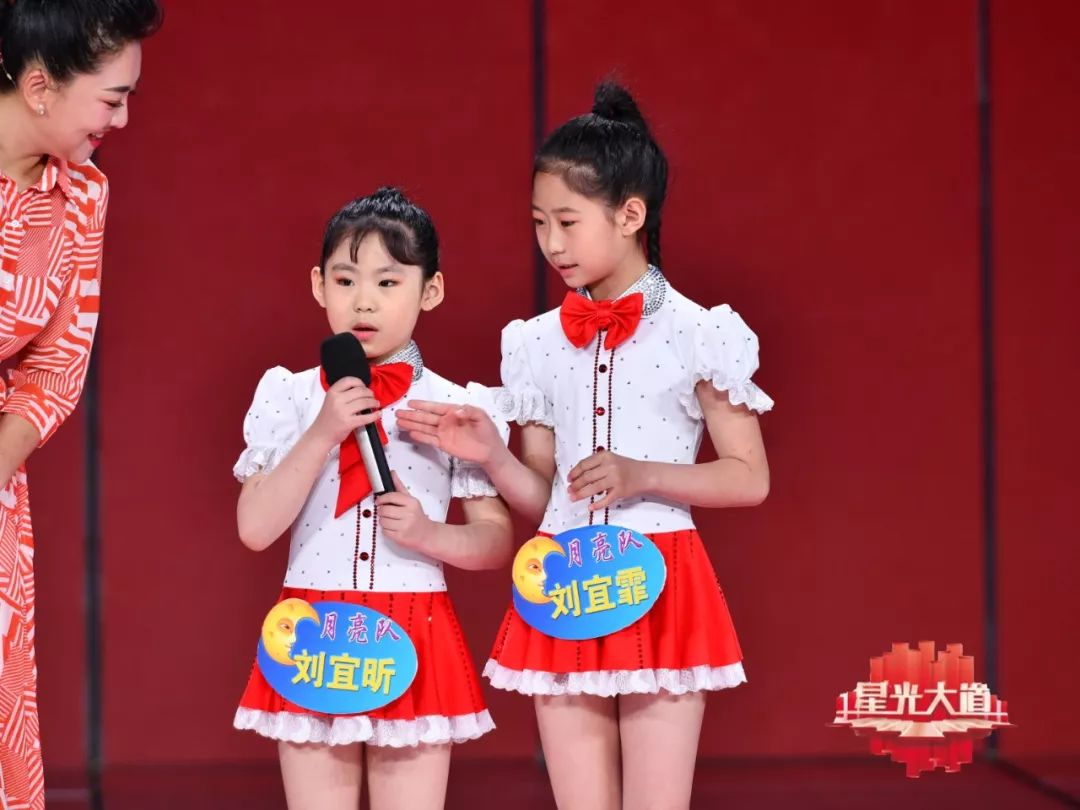 超级星光大道第一届的小朋友,小朋友星光大道活动视频