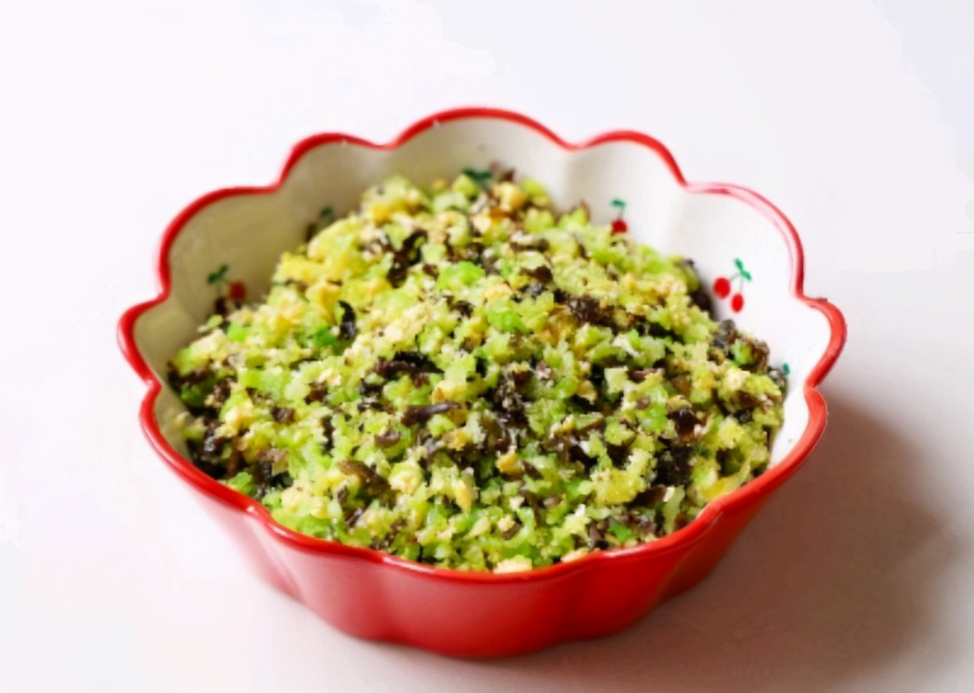 胡萝卜素锅贴的家常做法,素萝卜丝锅贴的家常做法