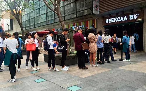 喜茶是如何一步步发展的,喜茶为什么那么多人排队
