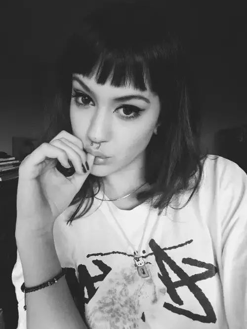 你穿的衣服这么土是大妈风吗,为啥我穿衣服总是那么土