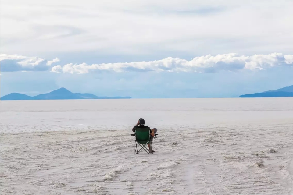 社交焦虑的根源在哪里,社交焦虑的我们该咋办