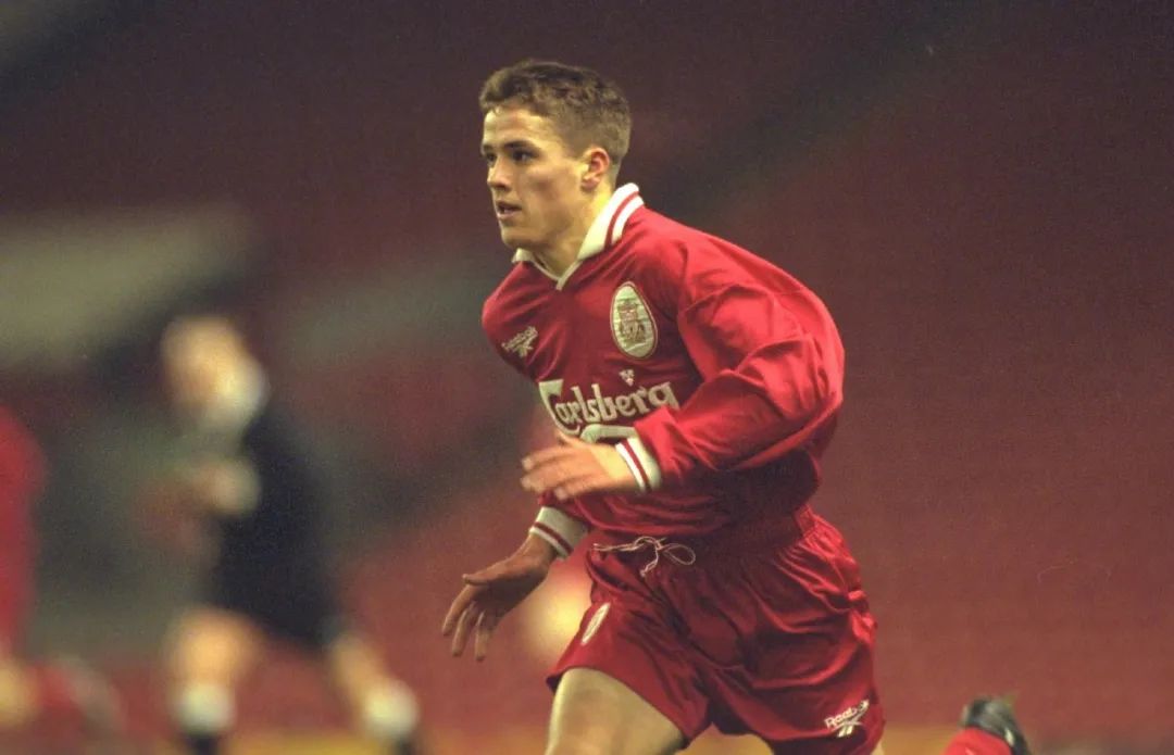 追风少年迈克尔欧文,实况迈克尔欧文和基恩哪个好用