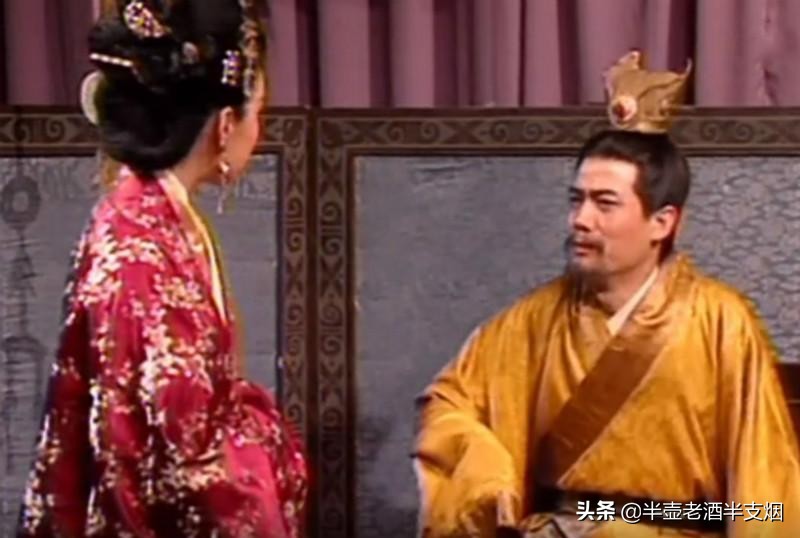 生肖属鸡,一真龙一卧龙,刘协与诸葛亮生死同年的背后有何隐情?